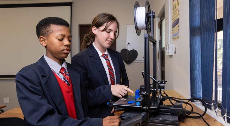 Creston College, primary school in Oslo Beach, best school in Port Shepstone, Curro school, Curro fees, private schools near me, best private school, IEB school