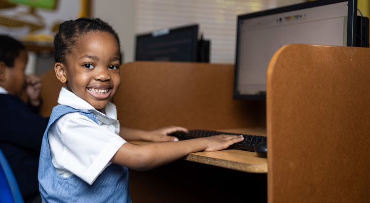 Baobab, Schools in Botswana, Curro school, Best private school, computers